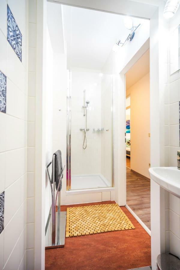 10 Min. Downtown - 2 Bedrooms - Parking Вена Экстерьер фото